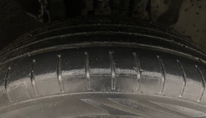 2021 Renault Kiger RXZ TURBO MT, Petrol, Manual, 79,611 km, Right Front Tyre Tread