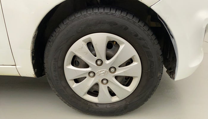 2013 Hyundai i10 SPORTZ 1.2, Petrol, Manual, 36,438 km, Right Front Wheel