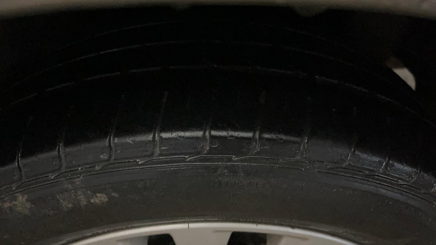 2020 Maruti Ciaz DELTA 1.5 SHVS MT PETROL, Petrol, Manual, 47,998 km, Left Rear Tyre Tread