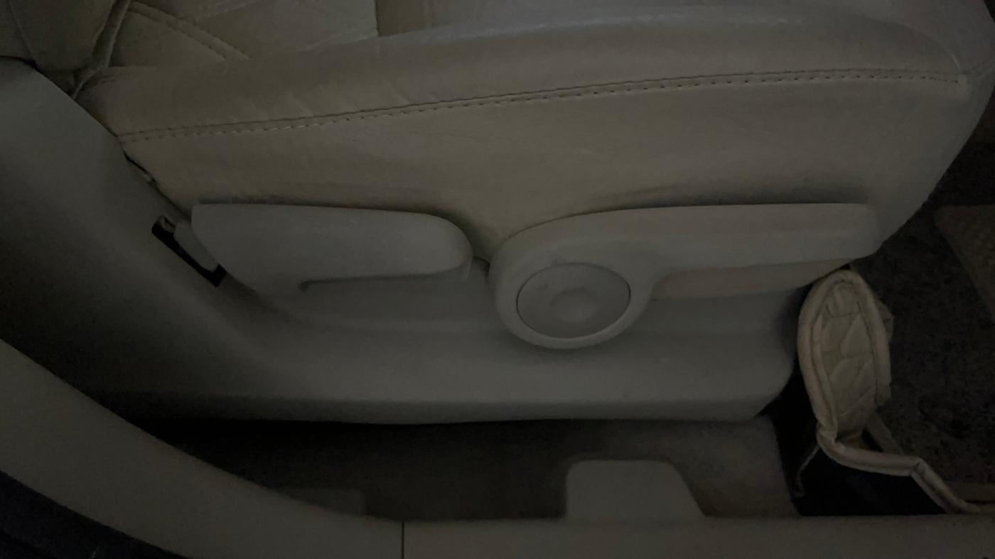 2020 Maruti Ciaz DELTA 1.5 SHVS MT PETROL, Petrol, Manual, 47,998 km, Driver Side Adjustment Panel