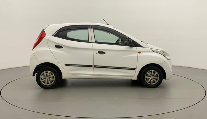 2016 Hyundai Eon SPORTZ, Petrol, Manual, 56,431 km, Right Side View