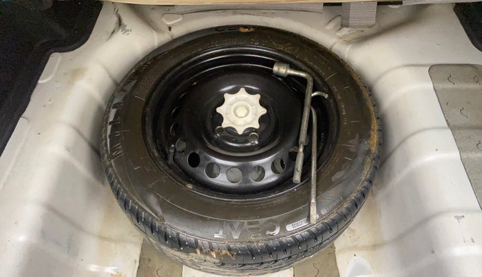 2016 Hyundai Xcent SX 1.2, Petrol, Manual, 92,812 km, Spare Tyre