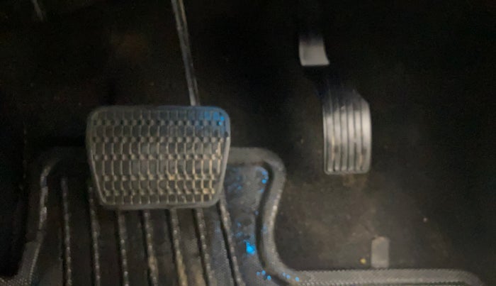 2023 Tata ALTROZ XZA, Petrol, Automatic, 30,120 km, Pedals