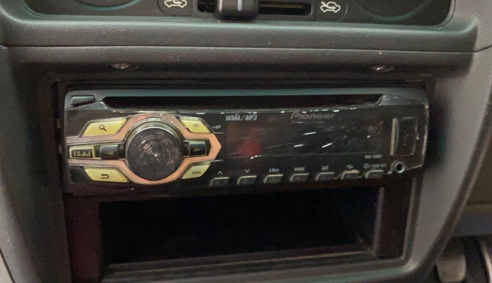 2013 Maruti Alto K10 VXI, Petrol, Manual, 82,482 km, Infotainment system - Music system has minor cracks