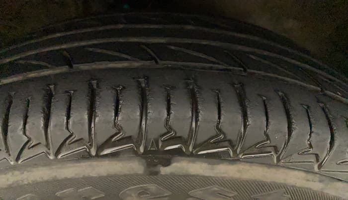 2010 Maruti Zen Estilo LXI, Petrol, Manual, 53,773 km, Right Front Tyre Tread