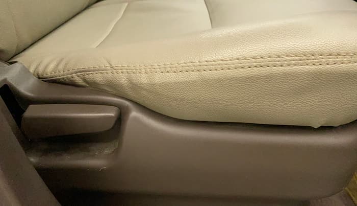 2010 Maruti Zen Estilo LXI, Petrol, Manual, 53,773 km, Driver Side Adjustment Panel
