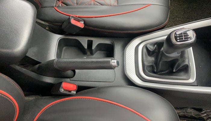 2022 KIA SONET HTX 1.5, Diesel, Manual, 62,110 km, Gear Lever