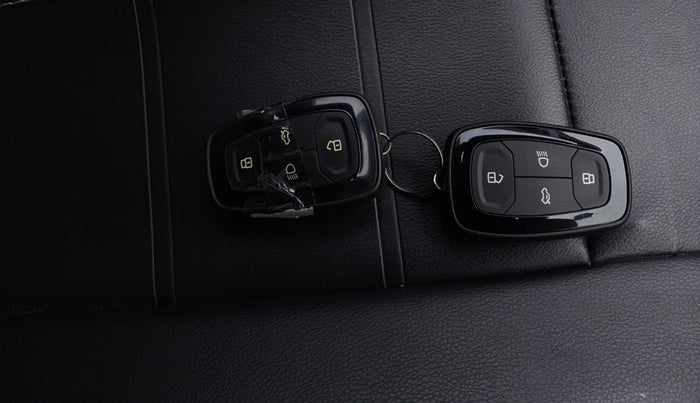 2022 Tata PUNCH ACCOMPLISHED AMT, Petrol, Automatic, 68,141 km, Key Close Up