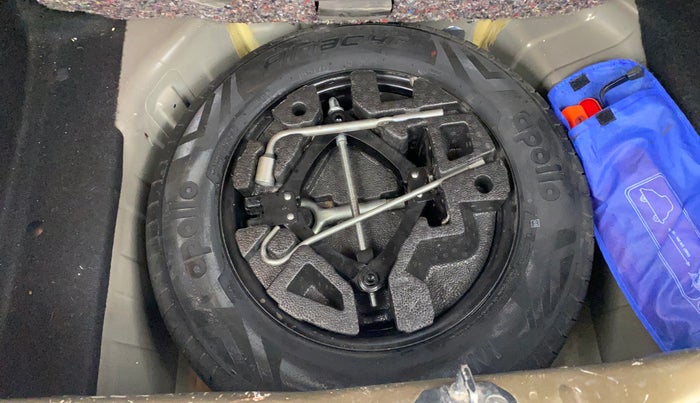 2022 Tata PUNCH ACCOMPLISHED AMT, Petrol, Automatic, 68,141 km, Spare Tyre