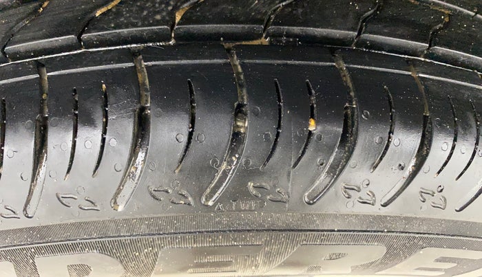 2022 Tata PUNCH ACCOMPLISHED AMT, Petrol, Automatic, 68,141 km, Right Rear Tyre Tread