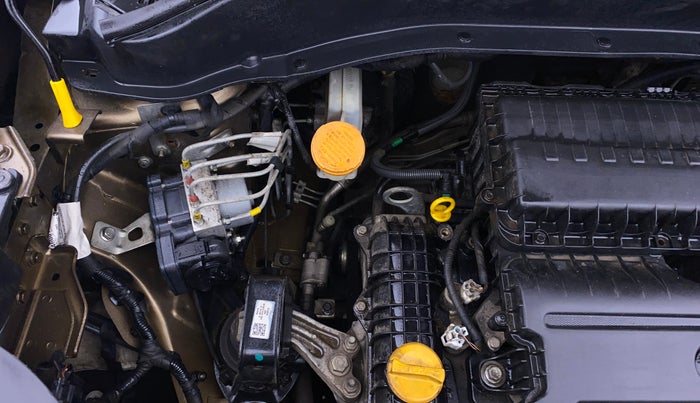 2022 Tata PUNCH ACCOMPLISHED AMT, Petrol, Automatic, 68,141 km, Engine View - Right