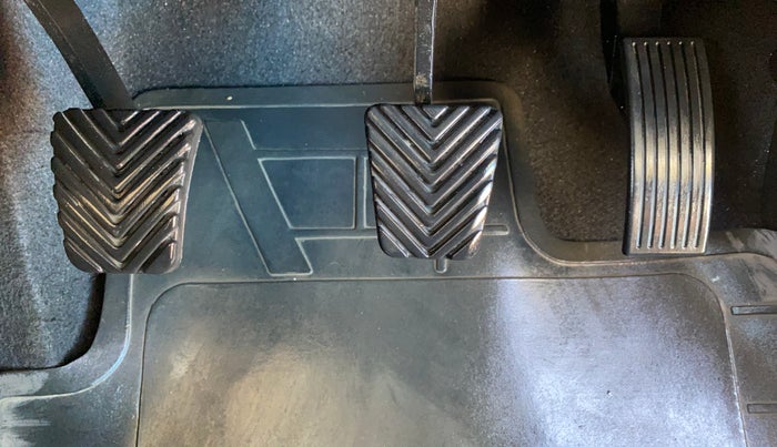 2020 Hyundai VENUE SX 1.0 (O) TURBO, Petrol, Manual, 38,821 km, Pedals