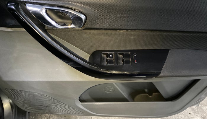 2018 Tata TIGOR XZ PETROL, Petrol, Manual, 92,562 km, Driver Side Door Panels Control