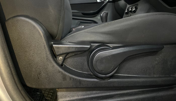2018 Tata TIGOR XZ PETROL, Petrol, Manual, 92,562 km, Driver Side Adjustment Panel