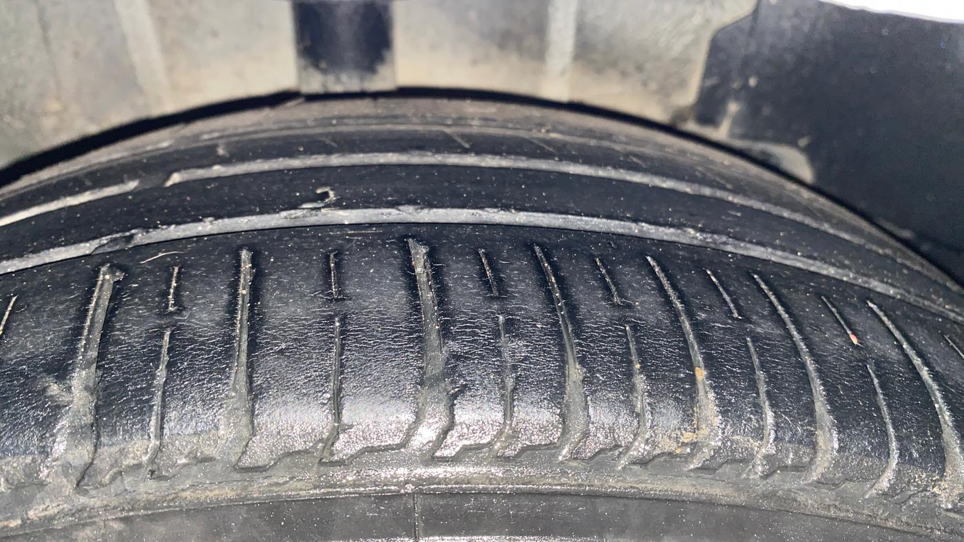 2018 Tata TIGOR XZ PETROL, Petrol, Manual, 92,562 km, Right Rear Tyre Tread