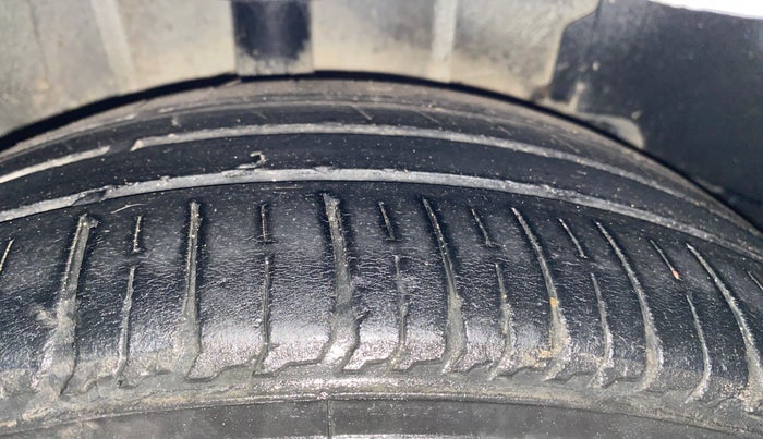 2018 Tata TIGOR XZ PETROL, Petrol, Manual, 92,562 km, Right Rear Tyre Tread