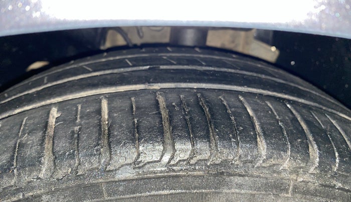 2018 Tata TIGOR XZ PETROL, Petrol, Manual, 92,562 km, Left Front Tyre Tread