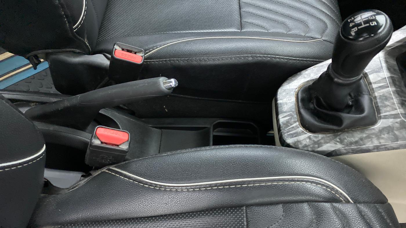 2021 Maruti New Wagon-R ZXI 1.2 old, Petrol, Manual, 31,742 km, Gear Lever