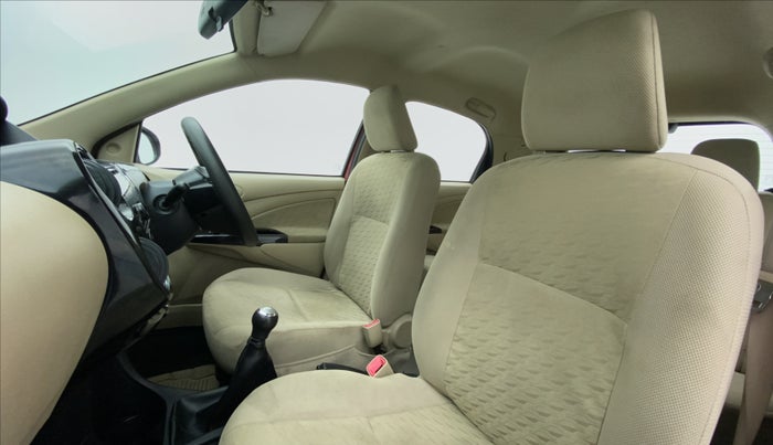 2018 Toyota Etios Liva V DUAL TONE, Petrol, Manual, 49,851 km, Right Side Front Door Cabin