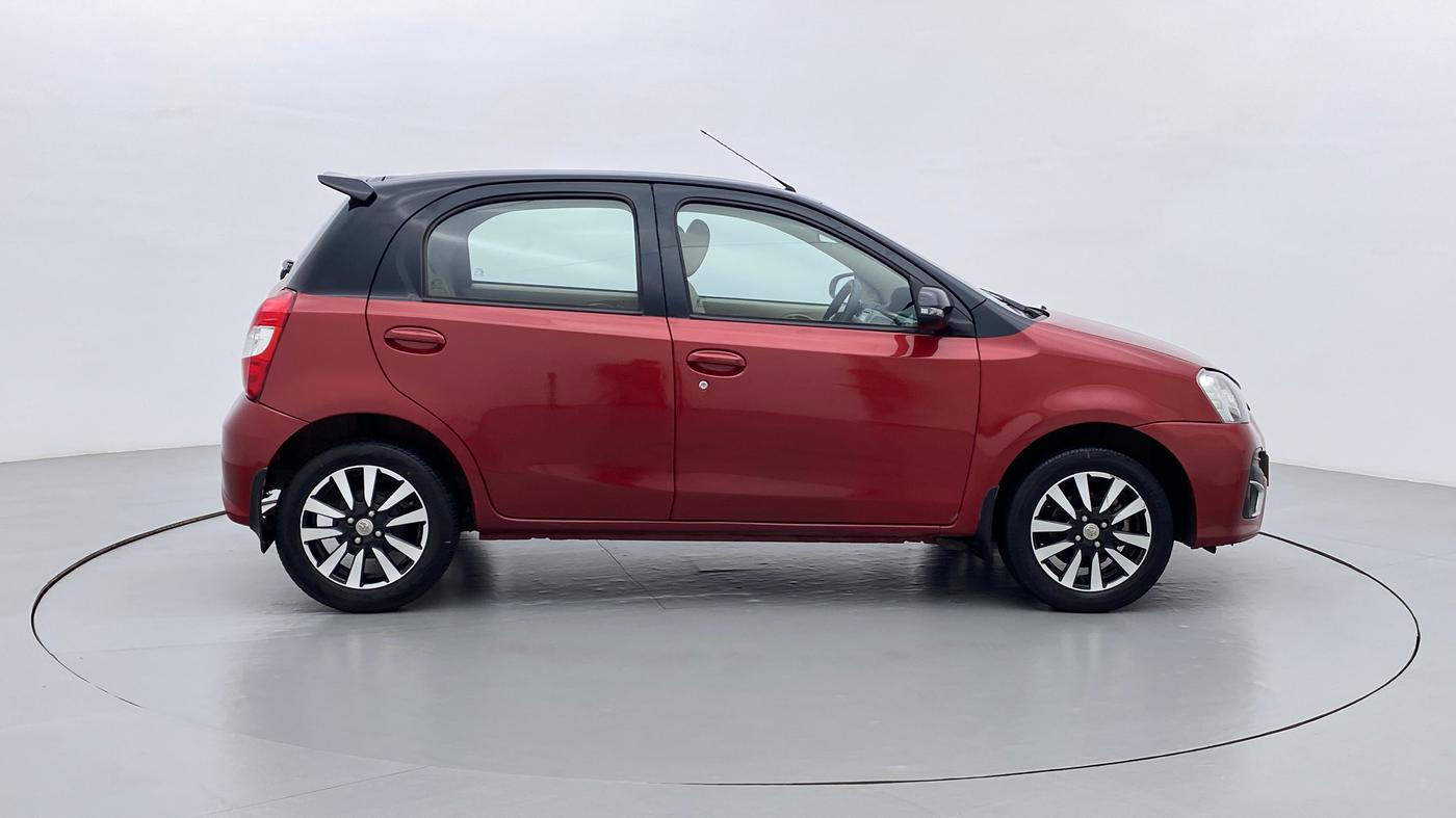 2018 Toyota Etios Liva V DUAL TONE, Petrol, Manual, 49,851 km, Right Side View