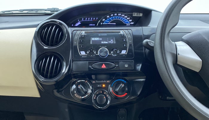 2018 Toyota Etios Liva V DUAL TONE, Petrol, Manual, 49,851 km, Air Conditioner