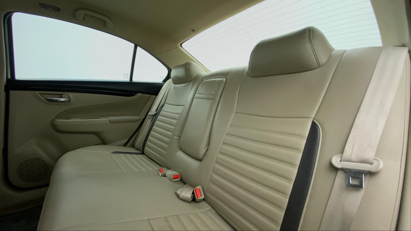 2017 Maruti Ciaz ZETA 1.4 VVT AMT, Petrol, Automatic, 63,065 km, Right Side Rear Door Cabin