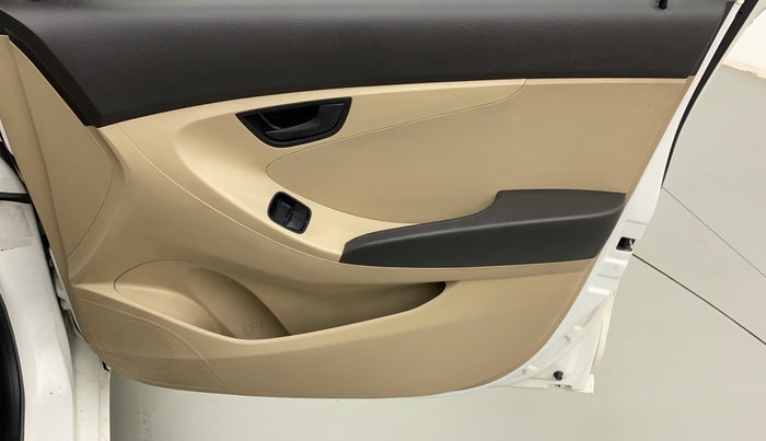 2016 Hyundai Eon ERA +, Petrol, Manual, 62,536 km, Driver Side Door Panels Control