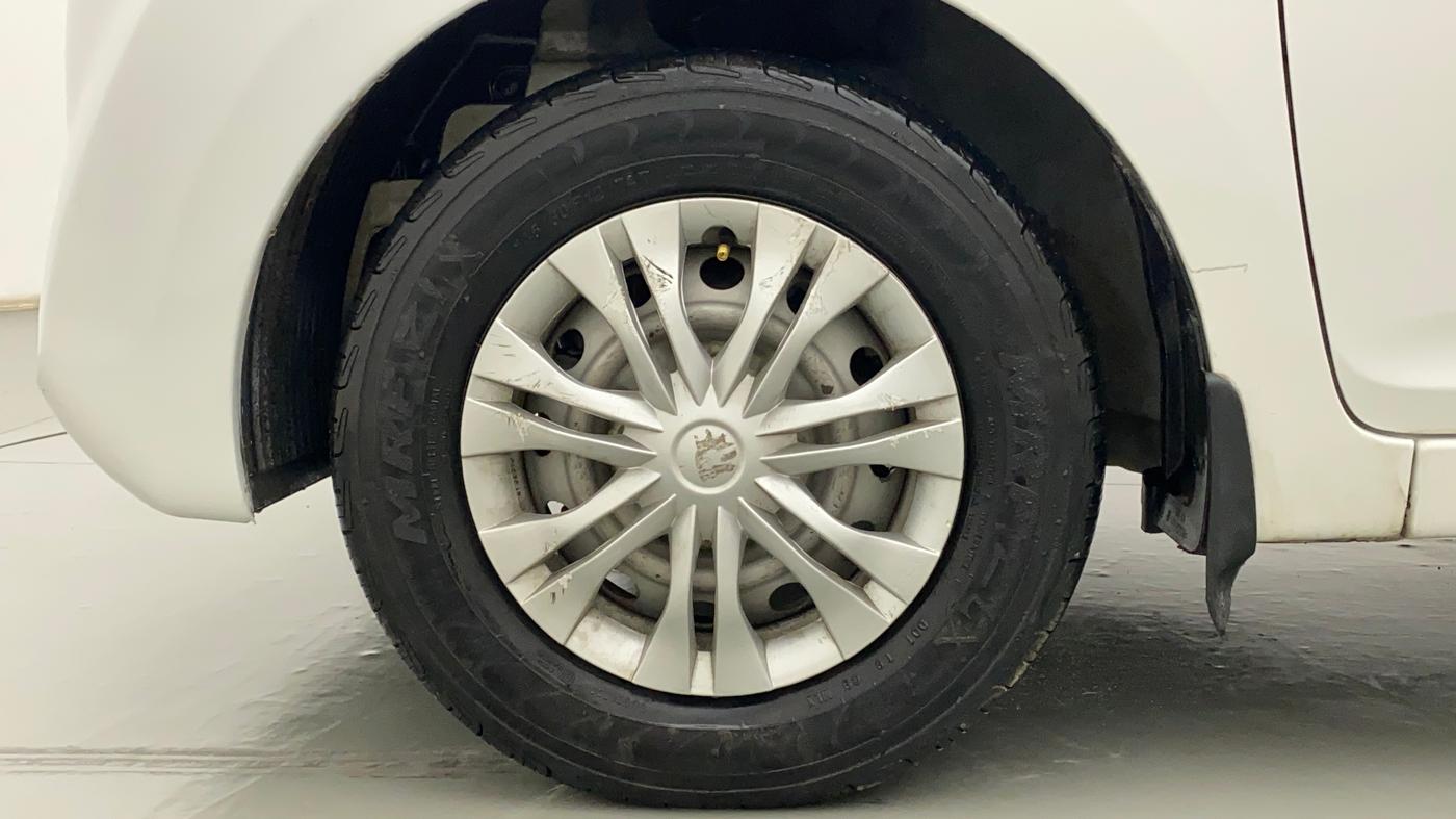 2016 Hyundai Eon ERA +, Petrol, Manual, 62,536 km, Left Front Wheel