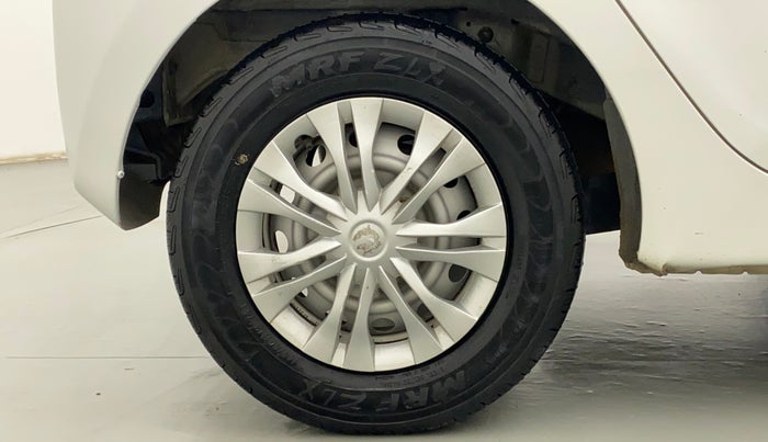 2016 Hyundai Eon ERA +, Petrol, Manual, 62,536 km, Right Rear Wheel