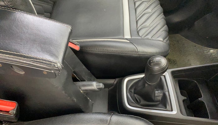 2023 Maruti Swift LXI, Petrol, Manual, 37,303 km, Gear Lever