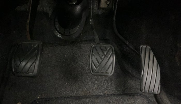 2014 Maruti Wagon R 1.0 LXI, Petrol, Manual, 65,448 km, Pedals