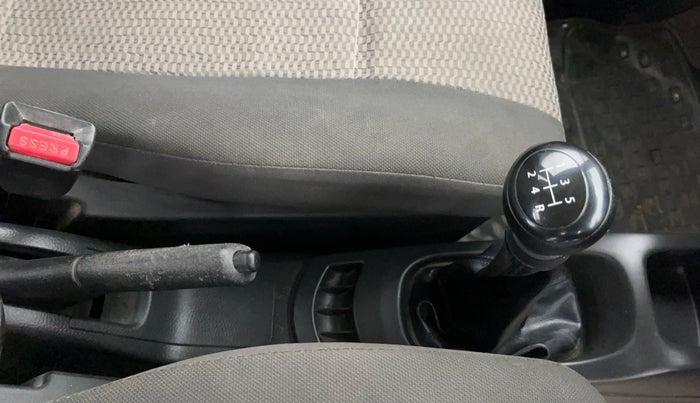 2014 Maruti Wagon R 1.0 LXI, Petrol, Manual, 65,448 km, Gear Lever