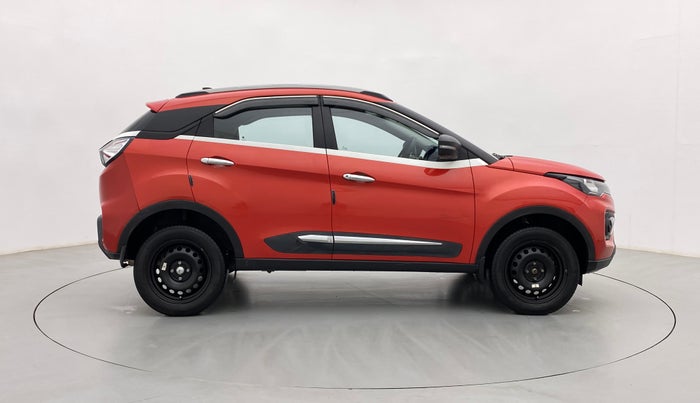 2021 Tata NEXON XM SUNROOF PETROL, Petrol, Manual, 44,901 km, Right Side View