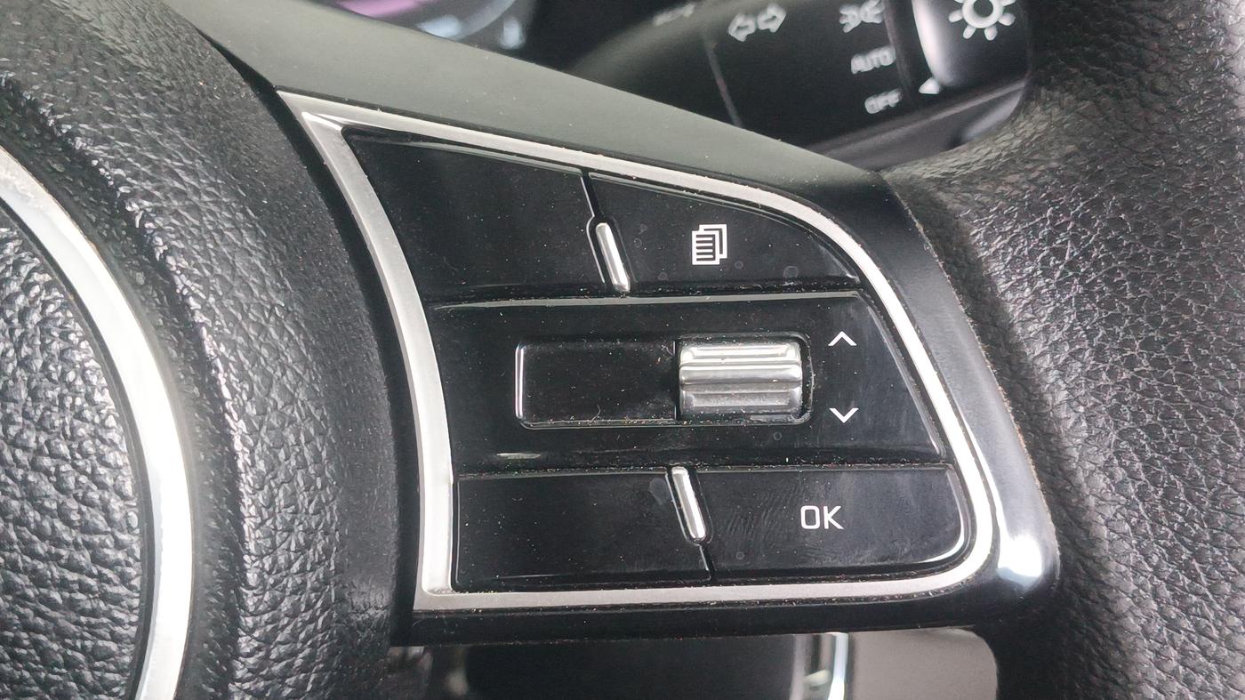2024 KIA CARENS PRESTIGE 1.5 PETROL 7 STR, Petrol, Manual, 25,102 km, Adaptive Cruise Control