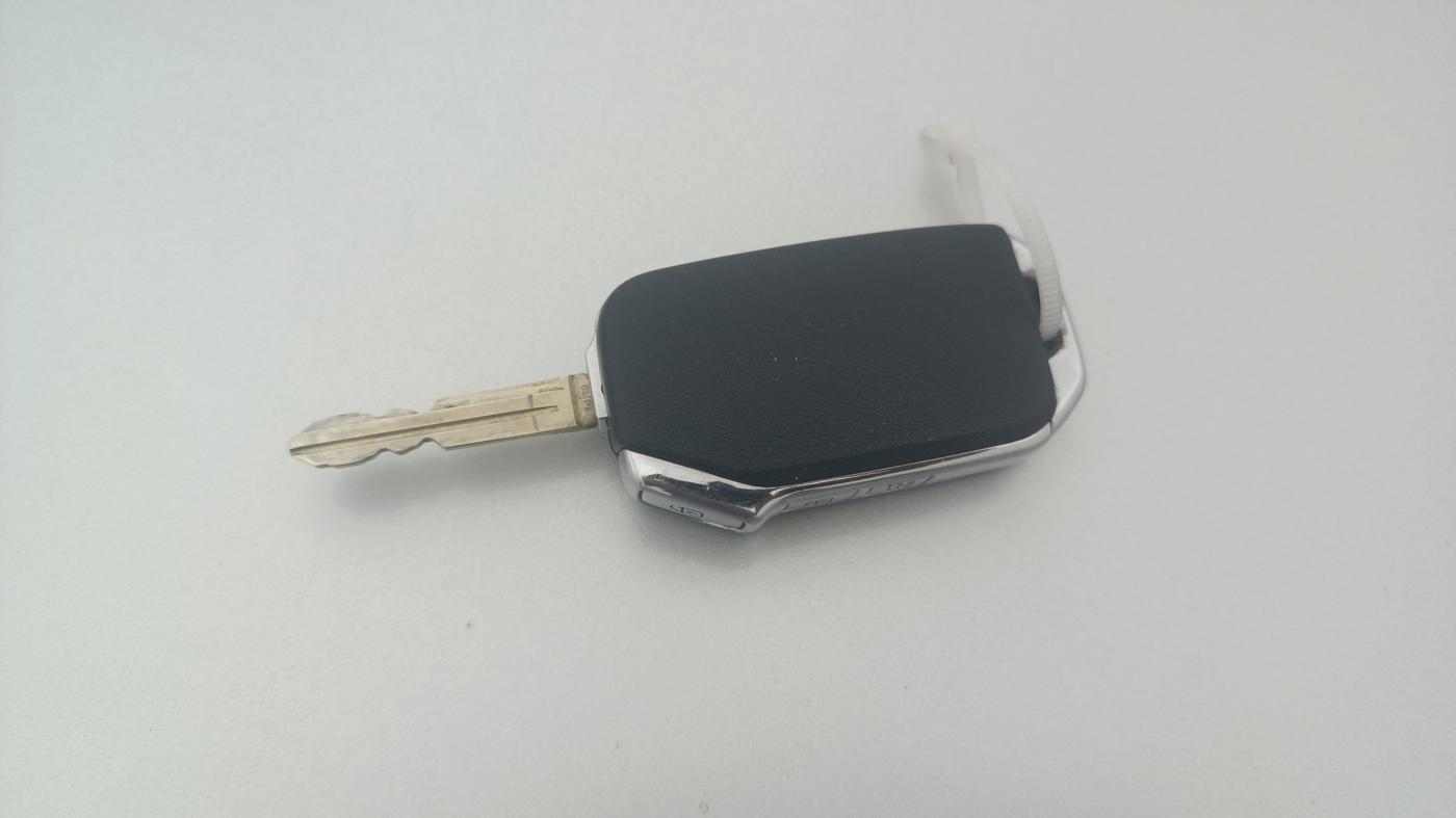 2024 KIA CARENS PRESTIGE 1.5 PETROL 7 STR, Petrol, Manual, 25,102 km, Key Close Up