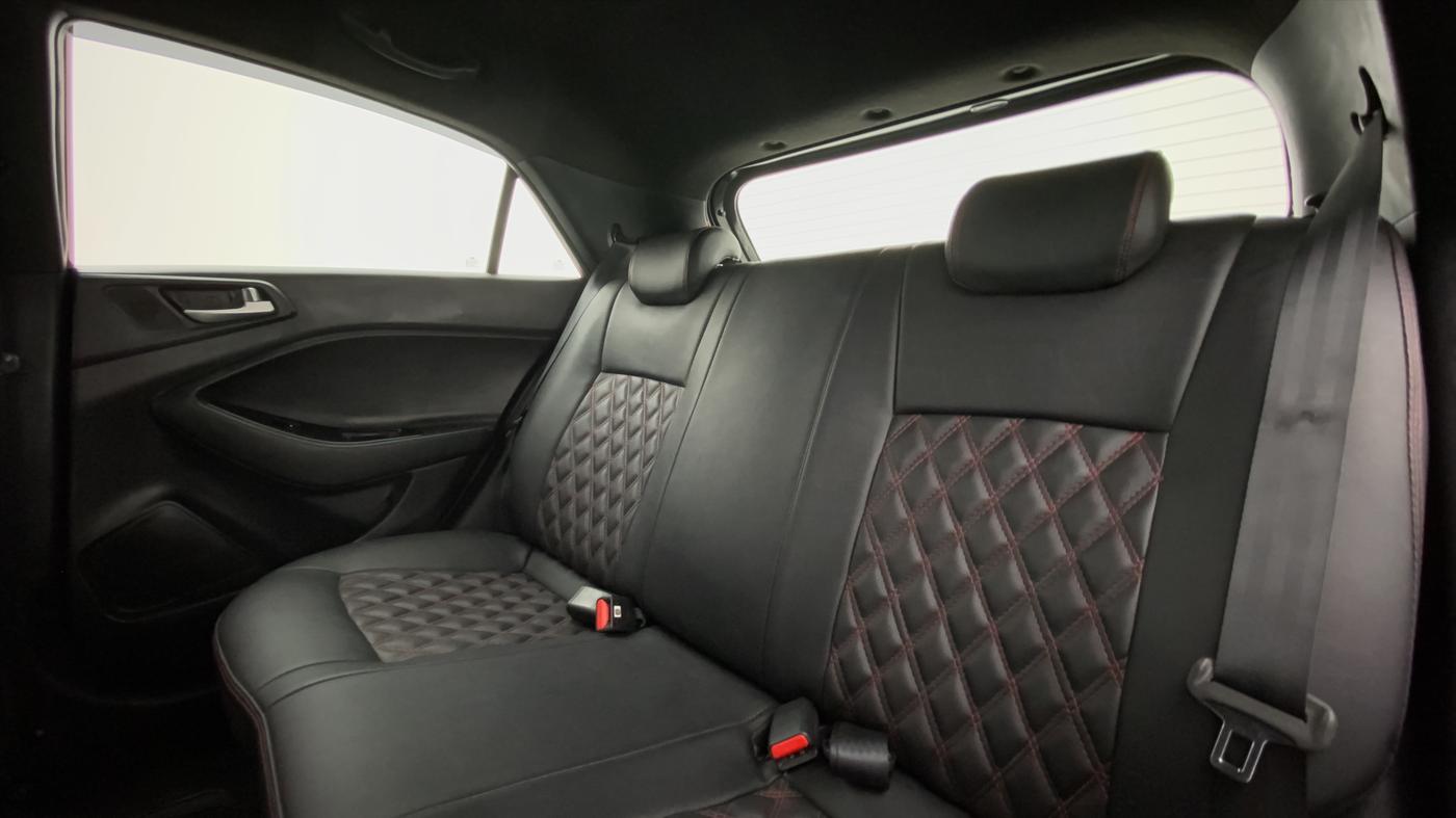 2019 Hyundai Elite i20 1.2 SPORTZ PLUS DUAL TONE VTVT, Petrol, Manual, 26,754 km, Right Side Rear Door Cabin