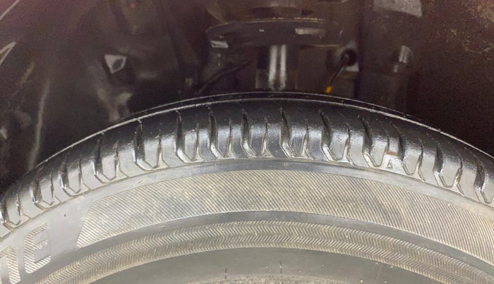 2021 Tata ALTROZ XM PETROL, Petrol, Manual, 34,578 km, Left Front Tyre Tread