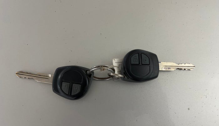 2015 Maruti Swift Dzire VXI, Petrol, Manual, 29,791 km, Key Close Up