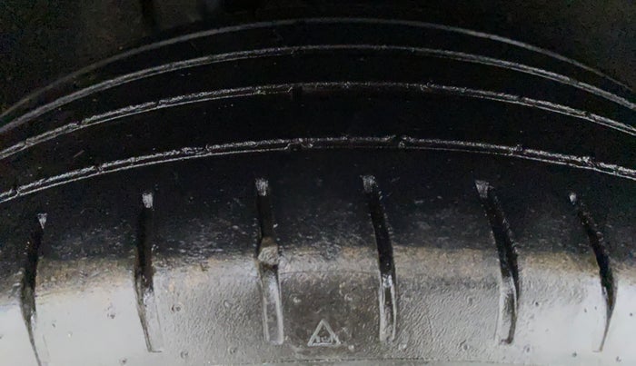 2019 Toyota Glanza G CVT, Petrol, Automatic, 45,097 km, Right Rear Tyre Tread