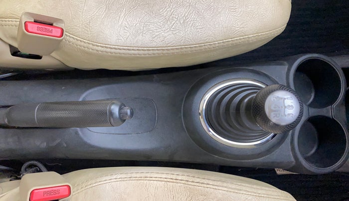 2013 Honda Amaze 1.2L I-VTEC S, Petrol, Manual, 65,064 km, Gear Lever