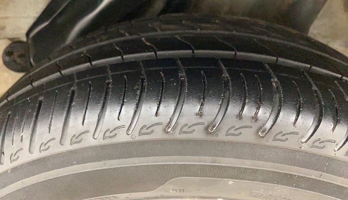 2013 Honda Amaze 1.2L I-VTEC S, Petrol, Manual, 65,064 km, Left Rear Tyre Tread