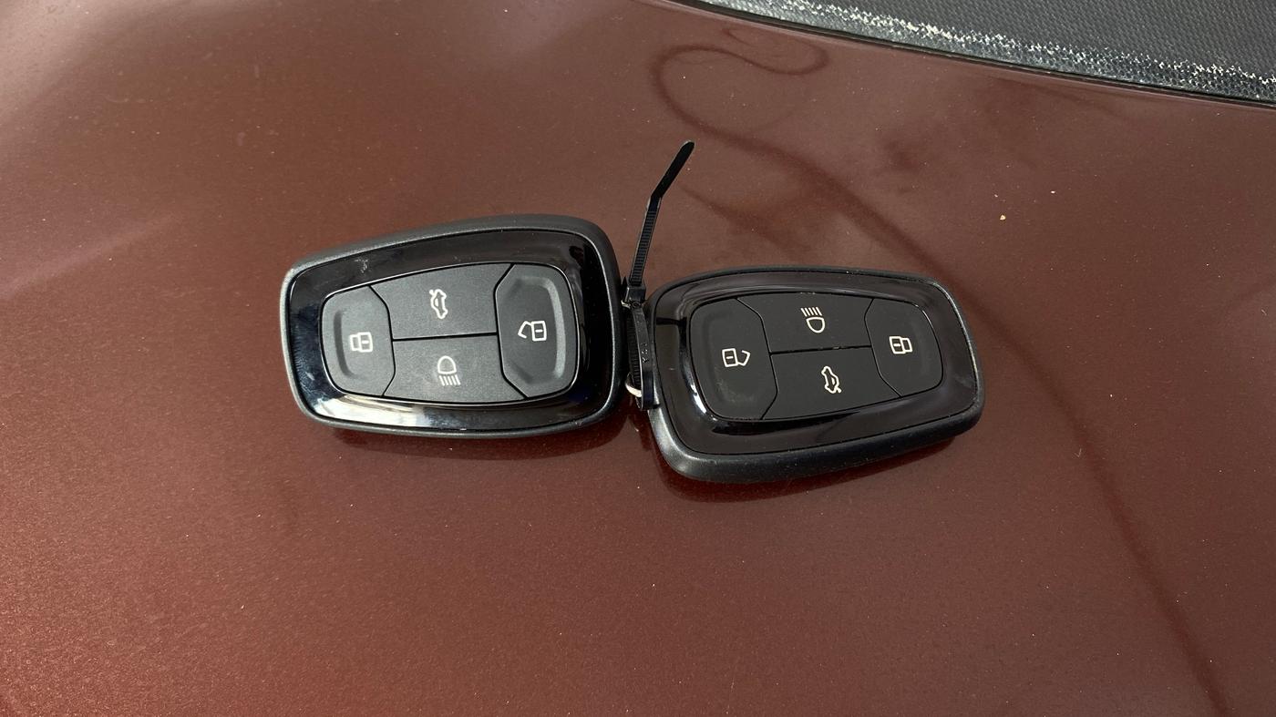 2024 Tata TIGOR XZ PLUS PETROL, CNG, Manual, 14,989 km, Key Close Up