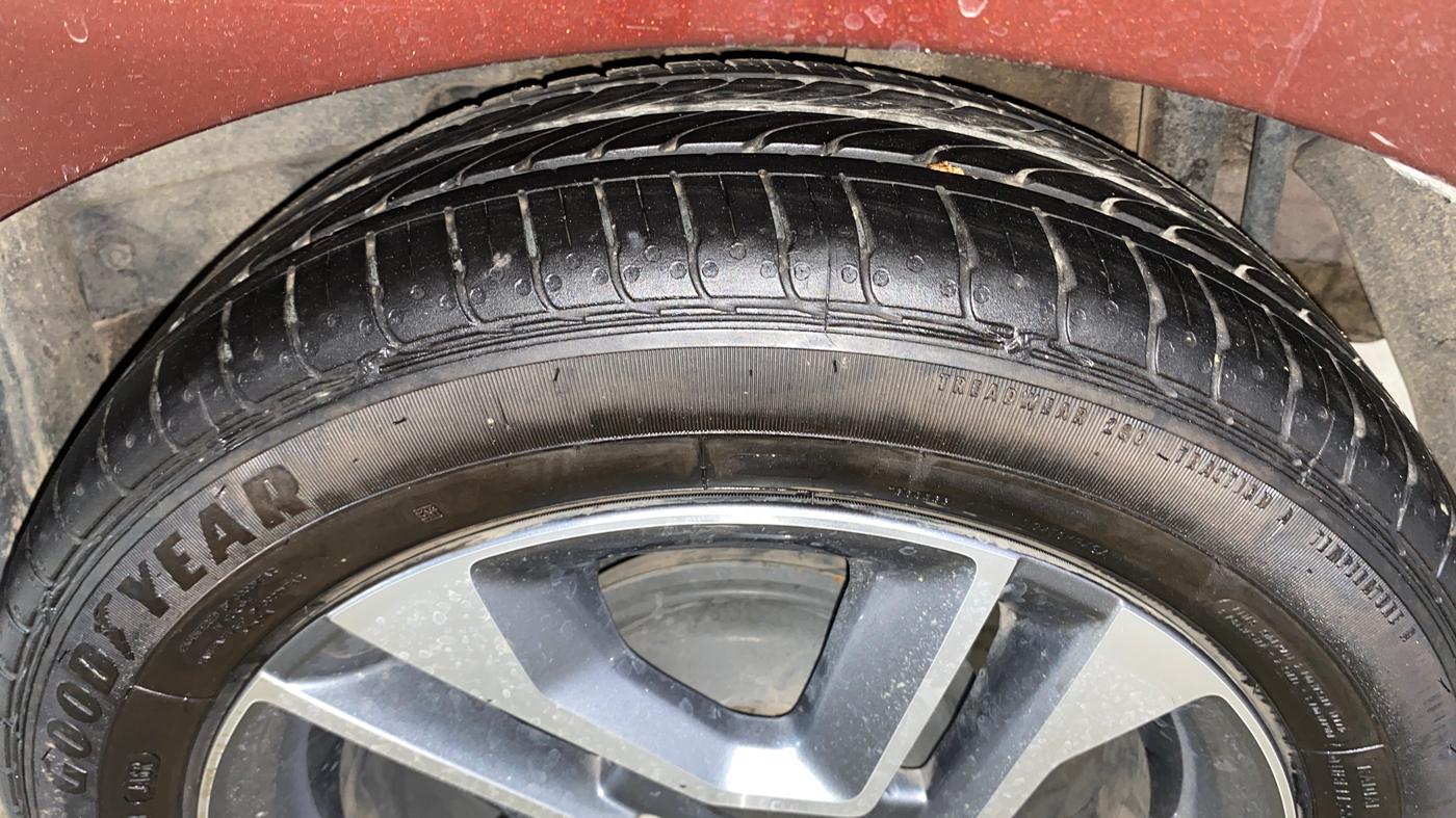 2024 Tata TIGOR XZ PLUS PETROL, CNG, Manual, 14,989 km, Left Rear Tyre Tread