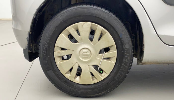 2012 Maruti Swift VXI, Petrol, Manual, 62,456 km, Right Rear Wheel