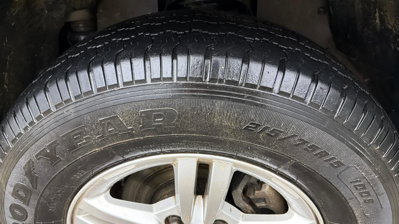 2022 Mahindra BOLERO NEO N10 R, Diesel, Manual, 45,680 km, Left Front Tyre Tread