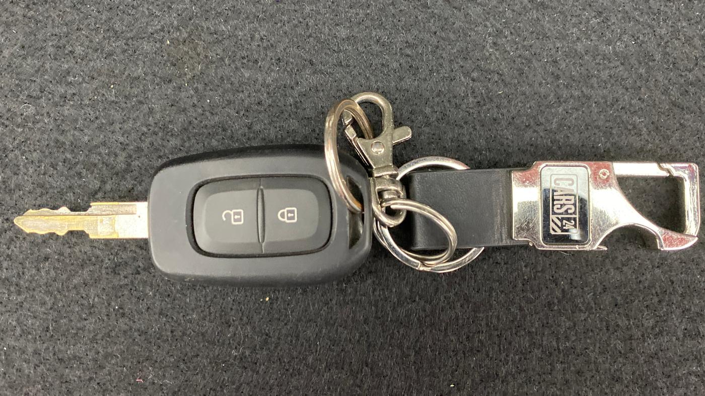 2021 Renault Kwid 1.0 RXL, Petrol, Manual, 10,957 km, Key Close Up