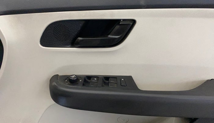 2022 Tata ALTROZ XT DIESEL, Diesel, Manual, 70,389 km, Driver Side Door Panels Control