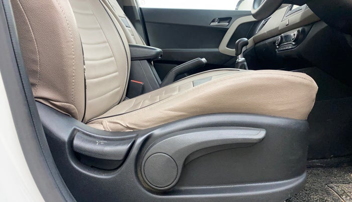 2016 Hyundai Creta SX PLUS 1.6 PETROL, Petrol, Manual, 89,720 km, Driver Side Adjustment Panel