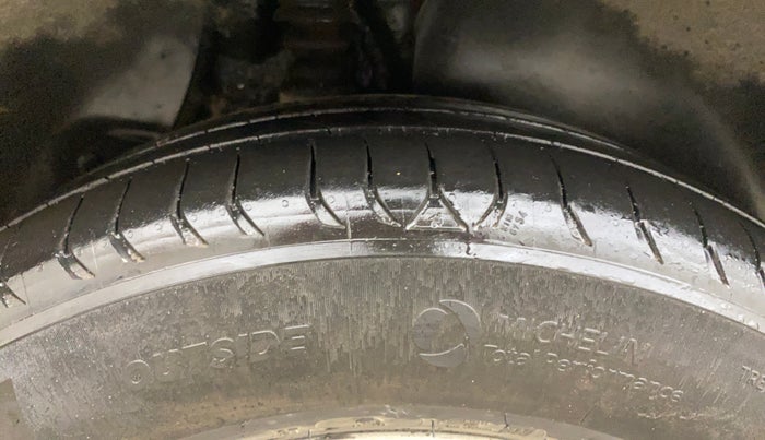 2016 Hyundai Creta SX PLUS 1.6 PETROL, Petrol, Manual, 89,720 km, Right Rear Tyre Tread