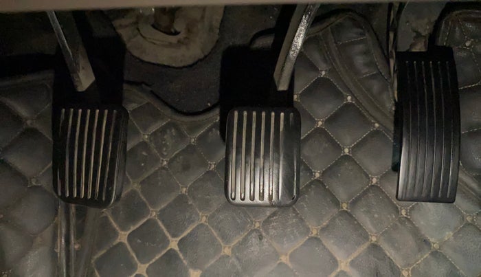 2020 Hyundai AURA SX 1.2, Petrol, Manual, 1,04,595 km, Pedals